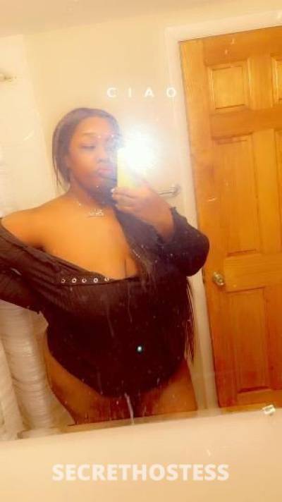 28 year old Escort in Rockford IL Outcalls only