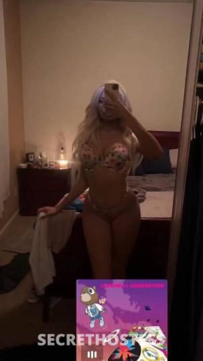 21 year old Escort in Tucson AZ Sexy snow bunny barbie ready to play