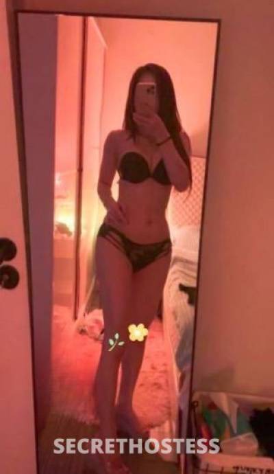 Emma 25Yrs Old Escort Long Island NY Image - 0