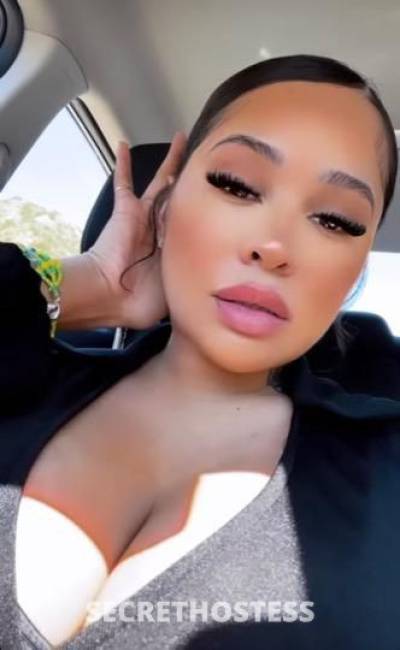 26 year old Escort in Chicago IL No Deposit Required! OUTCALLS. downtown/northside area