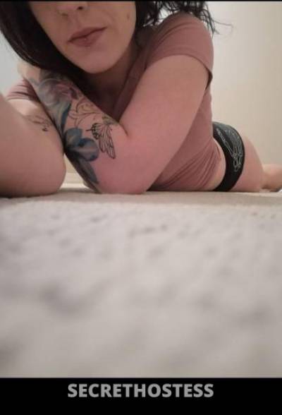 24 Year Old Escort Edmonton Redhead - Image 2