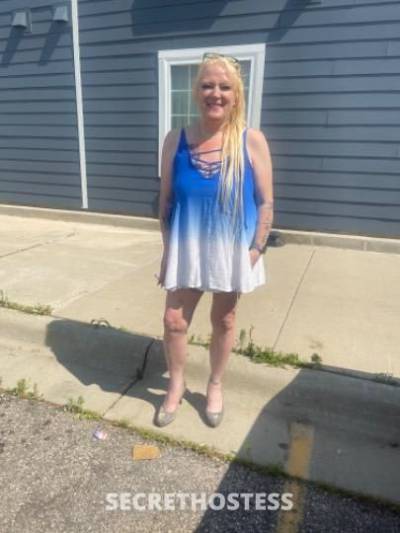 SassySarah 52Yrs Old Escort Rochester MN Image - 0