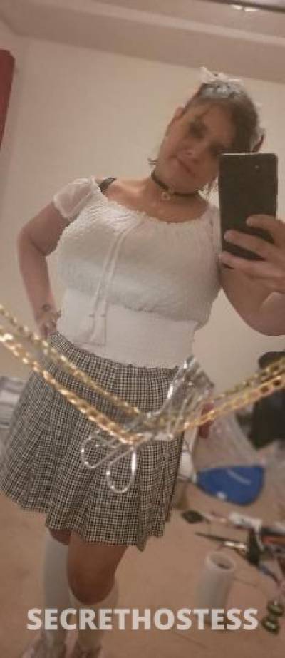 34 year old Irish Escort in Edmonton sexxy sinful cassie wants to play