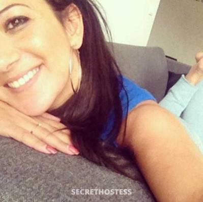 23 year old Escort in Nashville TN outcall to your location. total bliss massage with vanessa