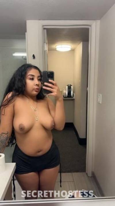 Sexy ass thick white girl beauty offering Body Rubs - 25 in Flint MI