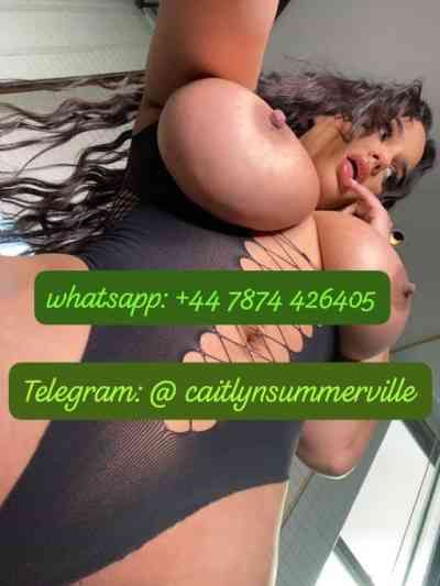 26 year old Escort in East Ham I'm available for hookup and services