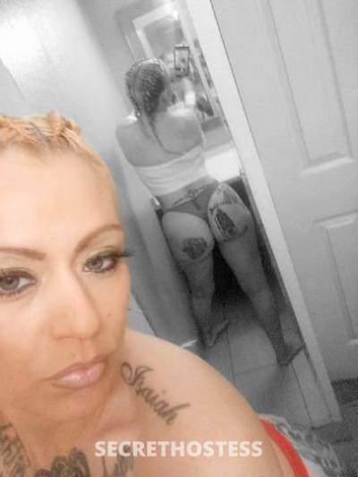 31 year old Escort in Memphis TN Phat BIG WeT JUICY PUSSY tight and ready cum see me specials