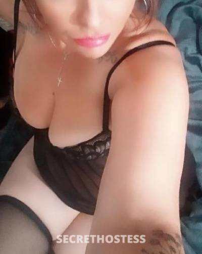 Hot, Sexy, Mature Orally Gifted and Waiting for you Now!!  in Portland OR