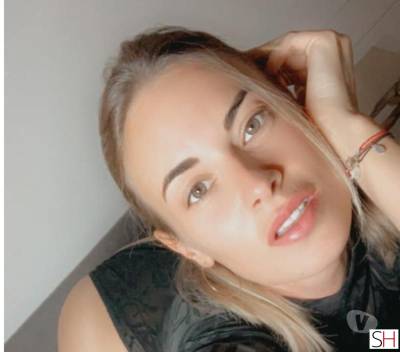 25 year old Latino Escort in Offaly East Coast and Midlands Castel massages and blowjob