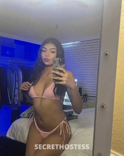 Jade 19Yrs Old Escort Phoenix AZ Image - 1