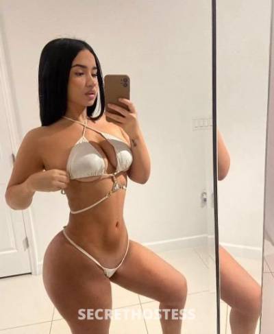 26 year old Escort in Long Beach CA ..i am looking for a nice cock to **** service.available car
