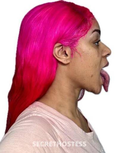 26 year old Escort in Atlanta GA Fun with Pink Berri