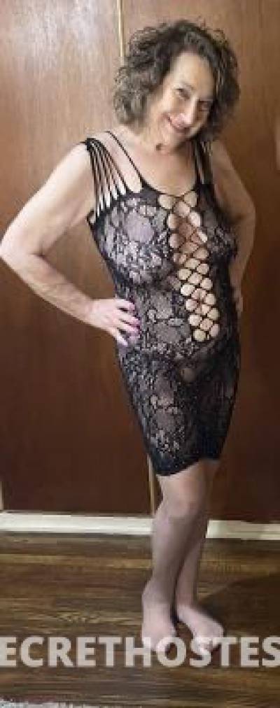 Patty 57Yrs Old Escort Seattle WA Image - 1