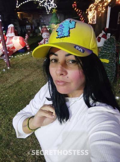 37 year old Latino Escort in St Joseph MO kamila