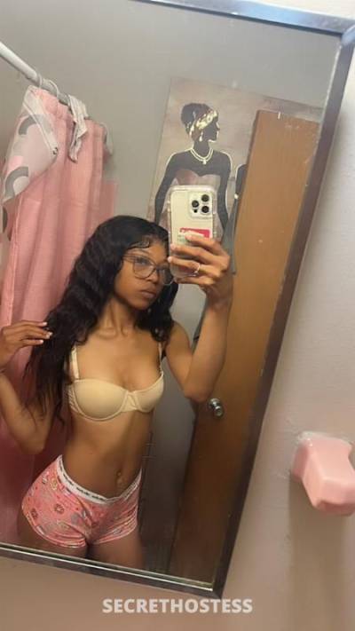 22Yrs Old Escort Milwaukee WI Image - 1