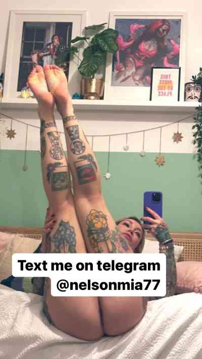 30Yrs Old Escort Size 22 Kettering Image - 1