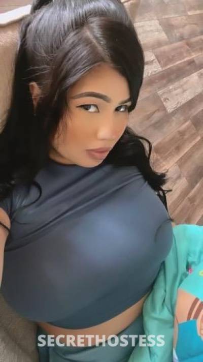 24 year old Filipino Escort in Knoxville TN sexy beautiful woman looking to meet