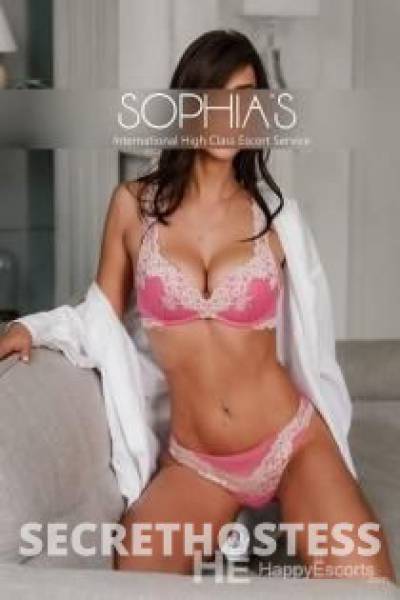 26 year old Chinese Escort in Hamburg Jana