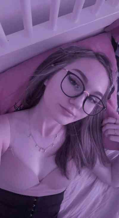 24Yrs Old Escort Size 6 40KG 156CM Tall Kelowna Image - 1