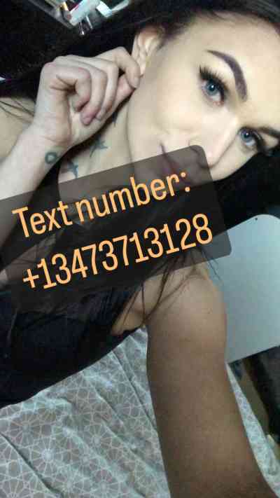 23Yrs Old Escort Brentwood CA Image - 1