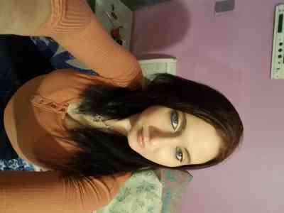 30 year old Ethnic_caucasian Escort in Danville VA Wanna have a good time well that would be me annamarie