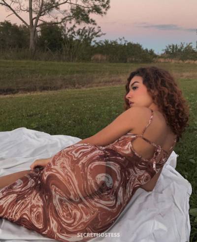 29 year old Caucasian Escort in Treasure Coast FL I will give you the best of me only if you meet up with my 