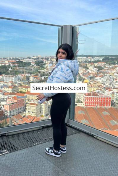 20 Year Old Latin Escort Luxembourg City Black Hair Hazel eyes - Image 1