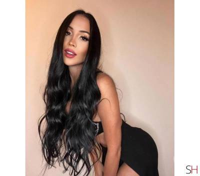 23 Year Old Brazilian Escort York - Image 2