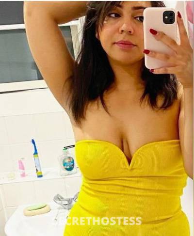 Big Boob MILF Revealing Juicy Desi Tits new to town in Adelaide