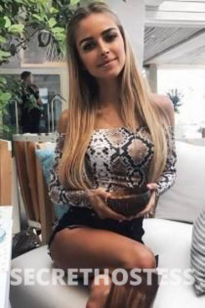 23 Year Old Italian Escort Milan Blue eyes - Image 1