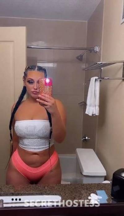 23 year old Italian Escort in Chicago IL Elk grove.incalls and outcalls only today .all real slim 