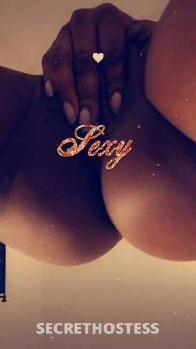 28 year old Escort in Raleigh-Durham NC Bj Special. For Qv special . Discreet Mind Blowing. Slim but