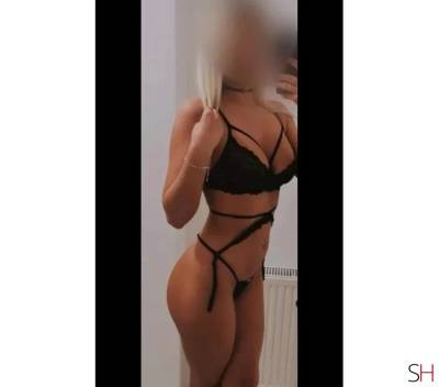 Silvia Petit girl available for outcall .✅️♀️,  in London