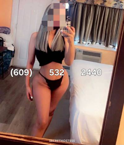 xxxx-xxx-xxx .xxxx-xxx-xxx‑2440. latina caliente con un  in Rockford IL