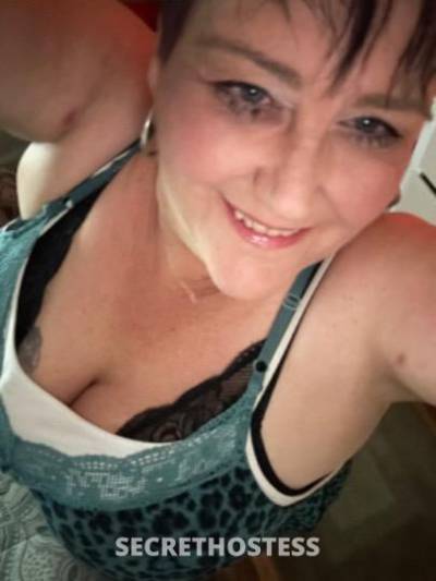 49 year old Escort in Saint Louis MO MILF / BBW / Cougar ....she thicc thicc, can take that dick 