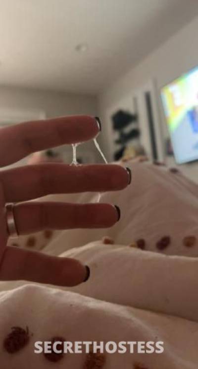 25 year old Escort in Charlotte NC My Juices make you drip like honey baby - 25