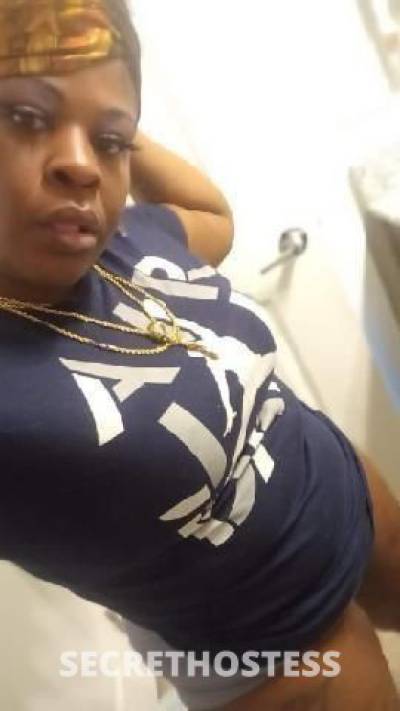 31 year old Caucasian Escort in Charlotte NC TEXT ME aTENTION EVERYTHING 40 40 DEEPTHROAT BACK SHOTS NOW 