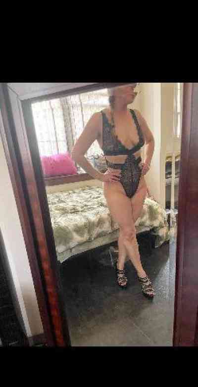 33Yrs Old Escort Size 4 Stamford CT Image - 0