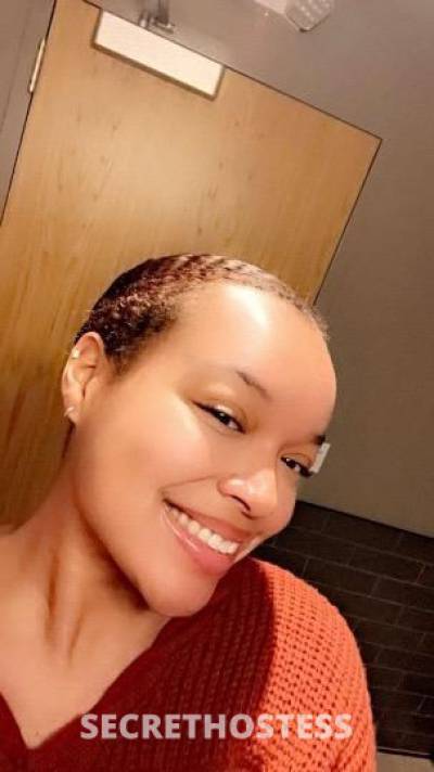 22 year old Escort in Seattle WA A absolute GENTLEMEN'S CHOICE! .Sexy Exotic Beauty