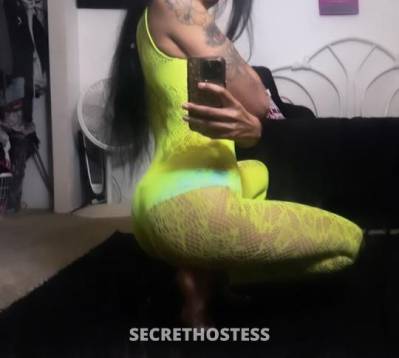 horny lightskinn wet tight pussy .. INCALLS AND OUTCALLS in Oakland CA