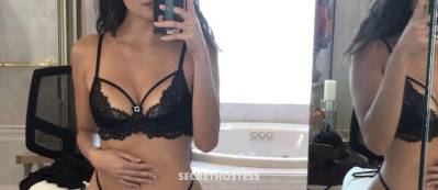 22 Year Old Hispanic Escort Calgary - Image 2