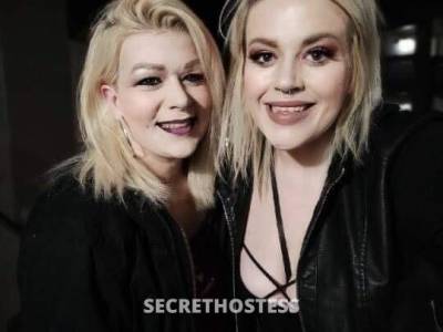 30 year old Escort in Denver CO spend easter with two snow bunnies