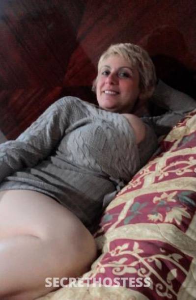 36 year old Russian Escort in San Fernando Valley CA Sweet Russian Big Tits Available for your Pleasure