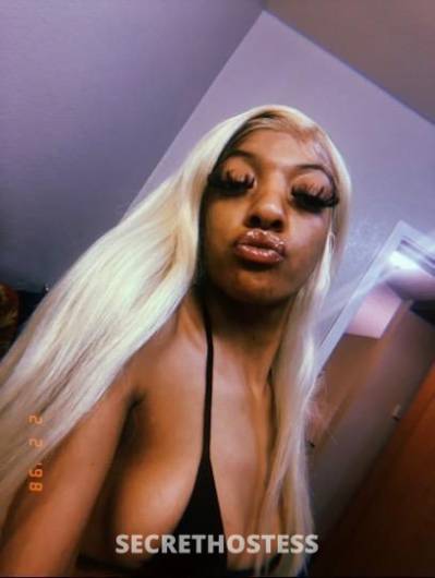 Real petite lightskin avalibile now in Oakland CA