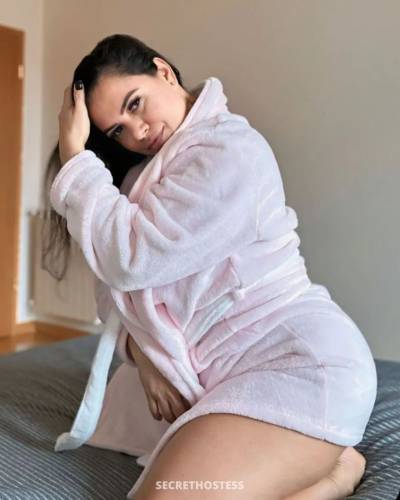 29 Year Old Escort Lisbon Brunette - Image 3