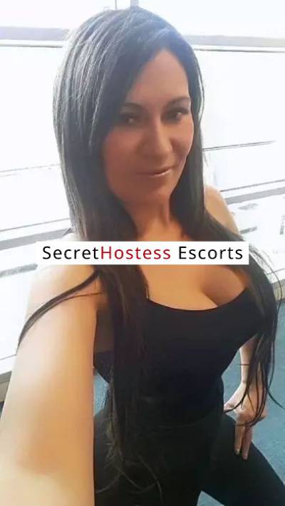 35 Year Old Colombian Escort Valencia - Image 1