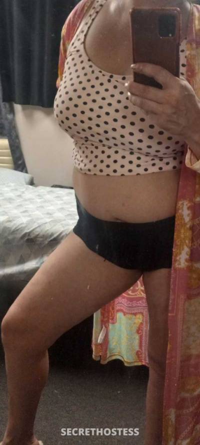 40 Year Old American Escort Long Island NY Blue eyes - Image 6