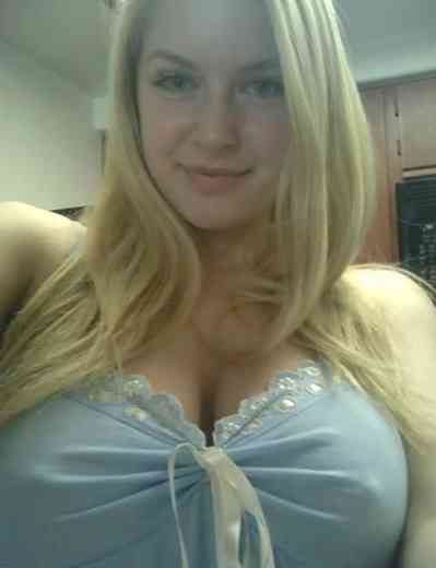 Hey guys am Danielle am Available now&ready to have some in Bloomington TX