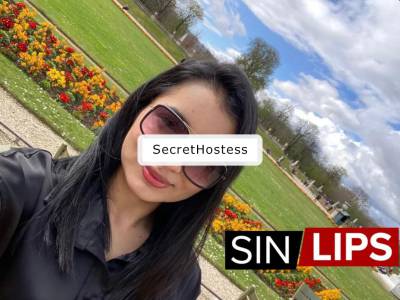 22 year old Ukrainian Escort in West London Flossy, the petite Peruvian brunette escort in London