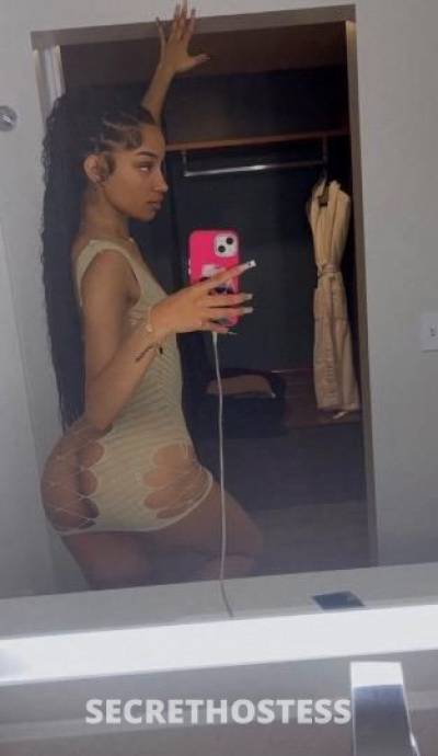 19 year old Escort in Portland OR NEW TO TOWN. sweet petite of your dreams available now